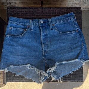 Levi’s 501 High-Rise Distressed Blue Denim Cutoff Shorts size 30